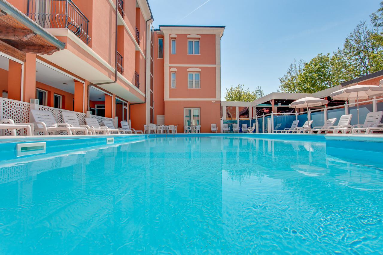 Hotel De La Ville Cesenatico Luaran gambar