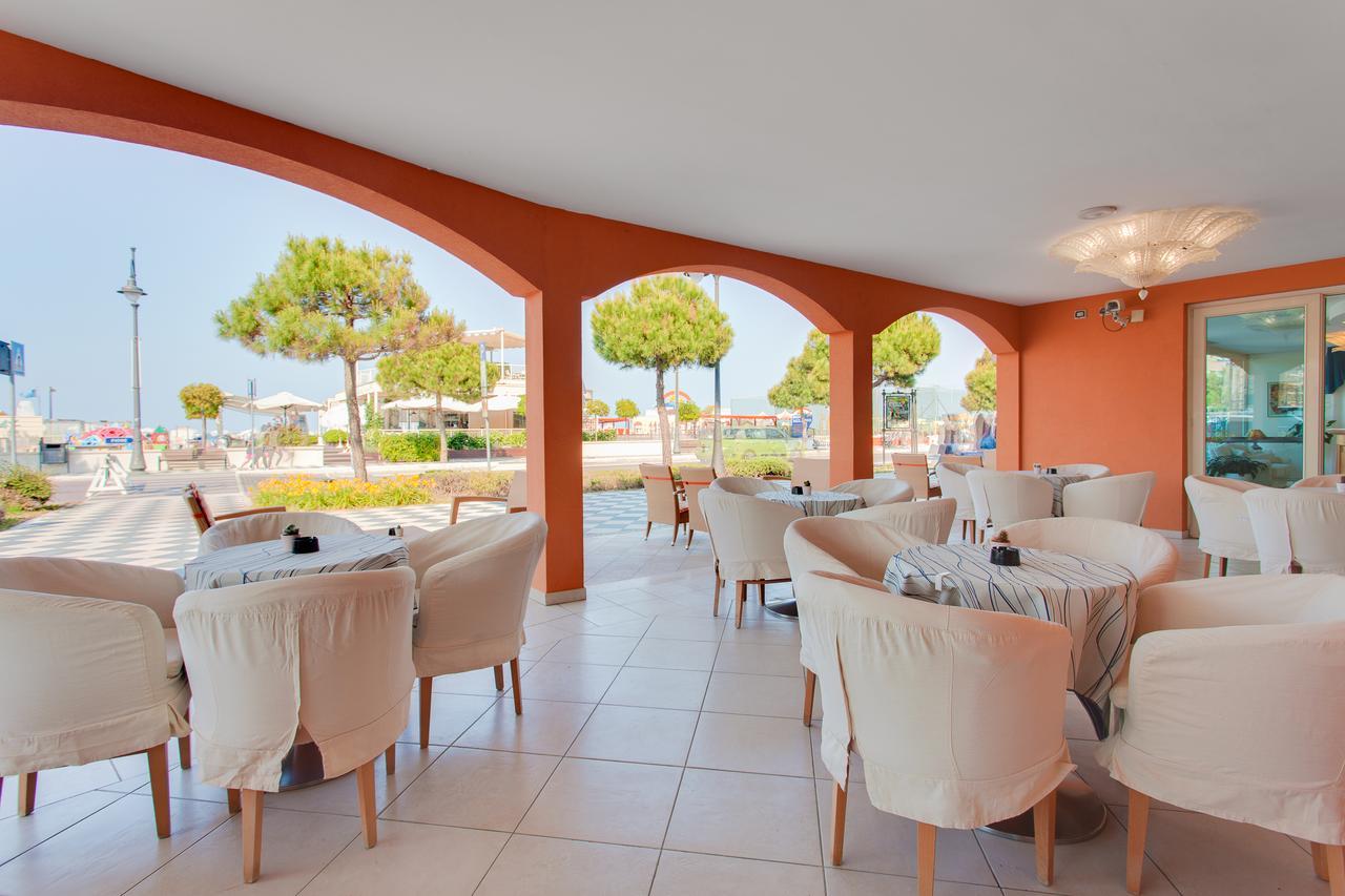 Hotel De La Ville Cesenatico Luaran gambar