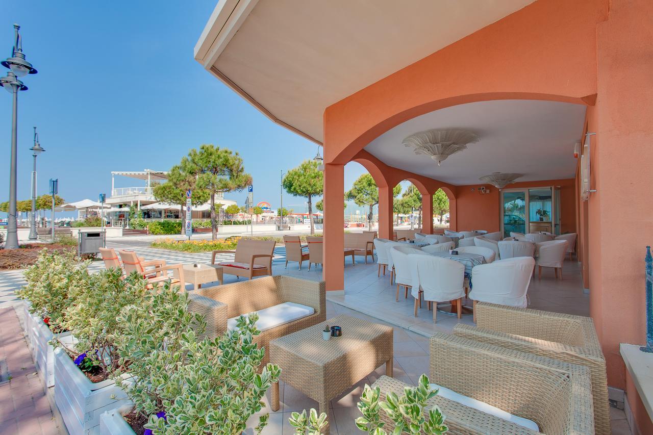 Hotel De La Ville Cesenatico Luaran gambar