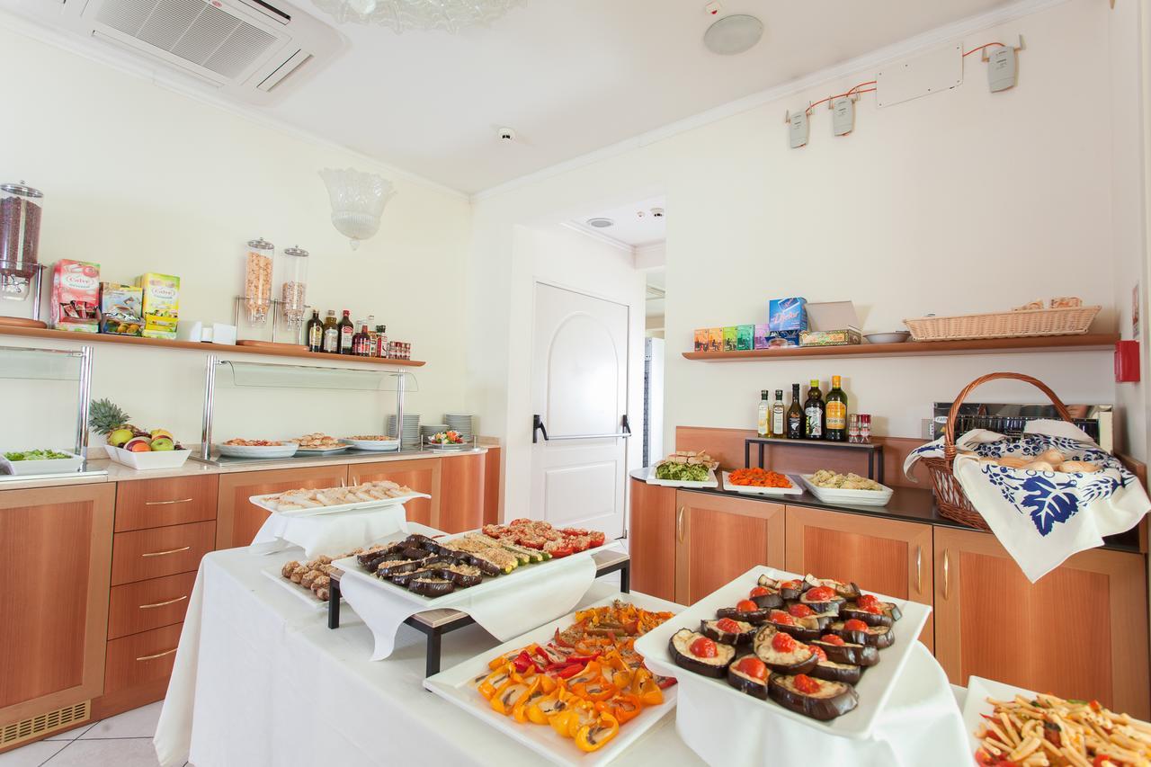Hotel De La Ville Cesenatico Luaran gambar