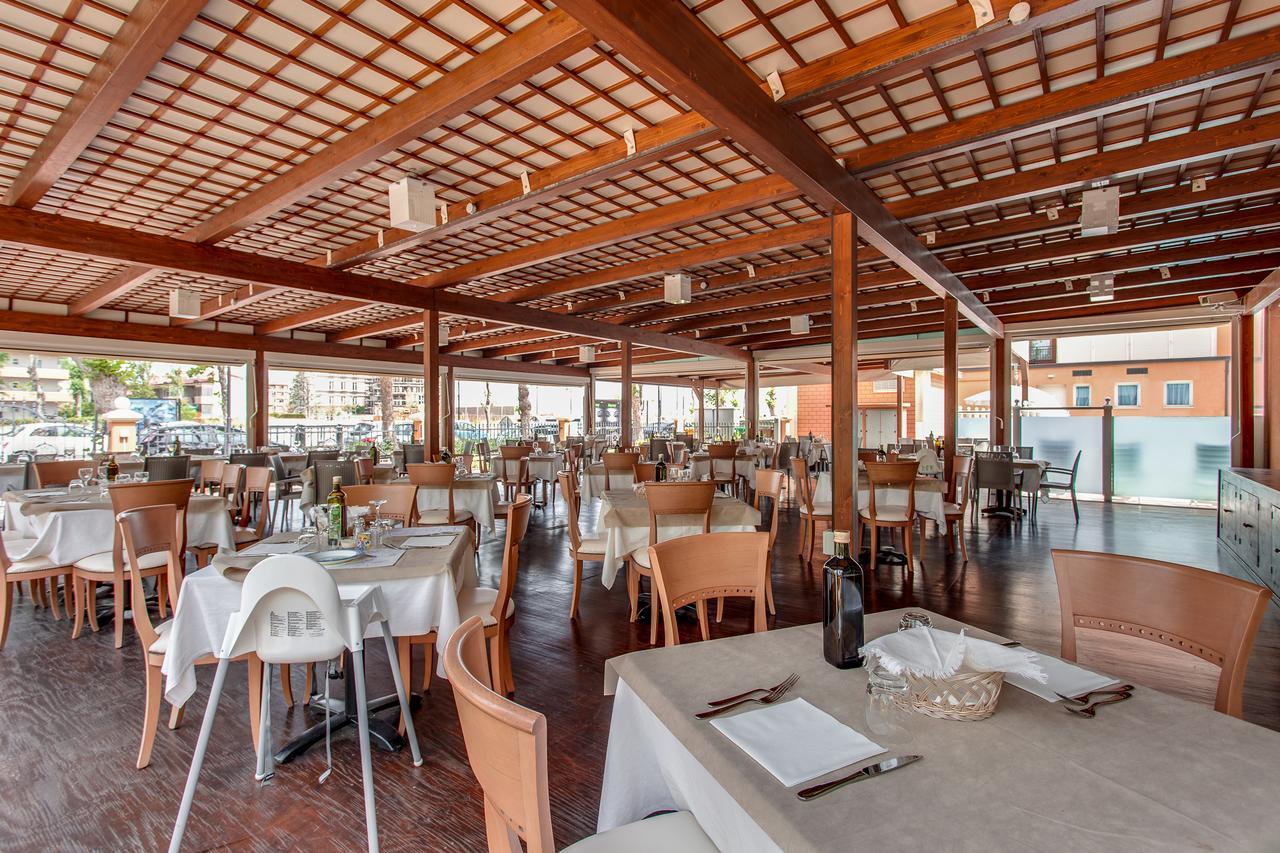 Hotel De La Ville Cesenatico Luaran gambar