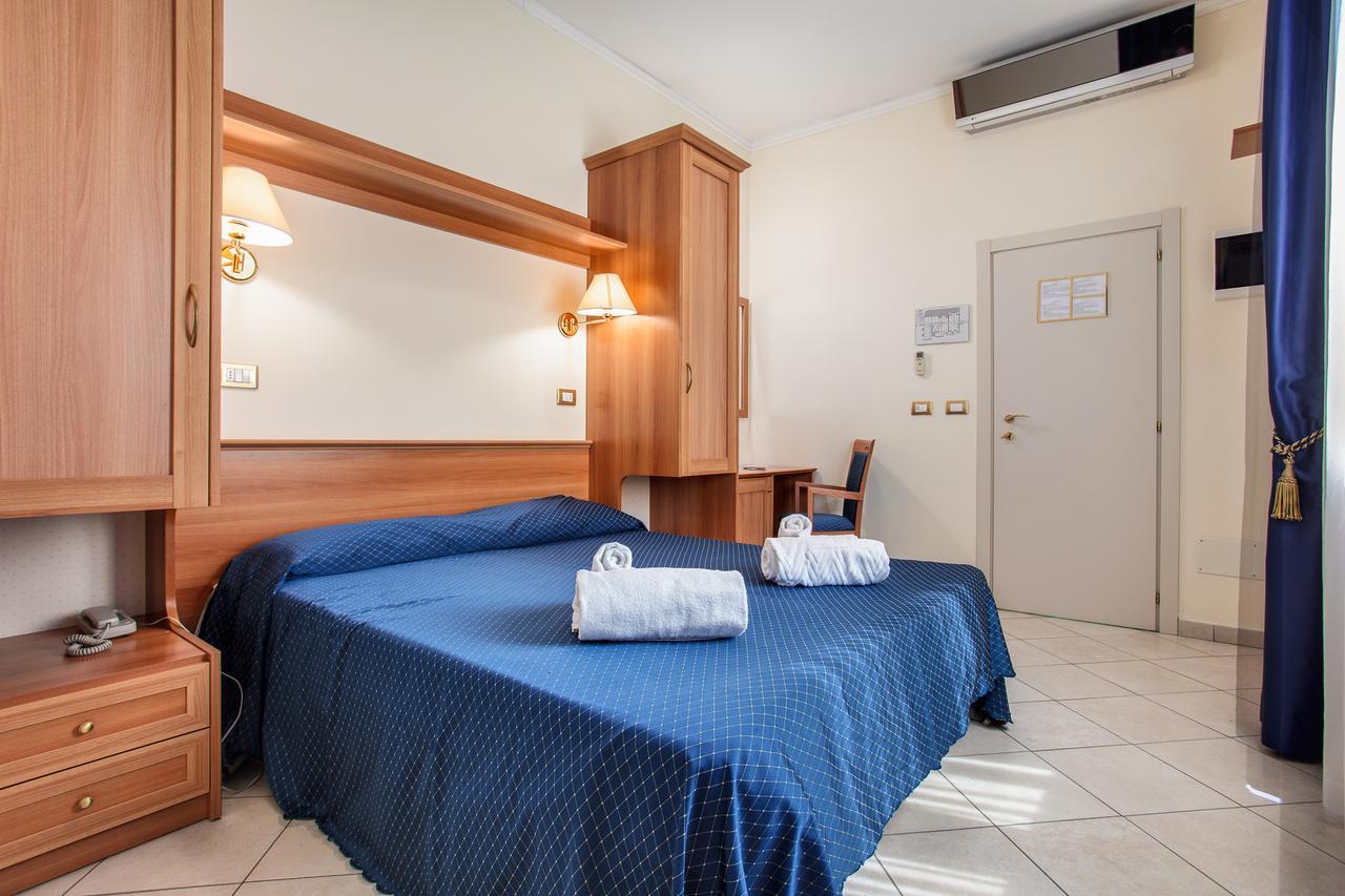 Hotel De La Ville Cesenatico Luaran gambar