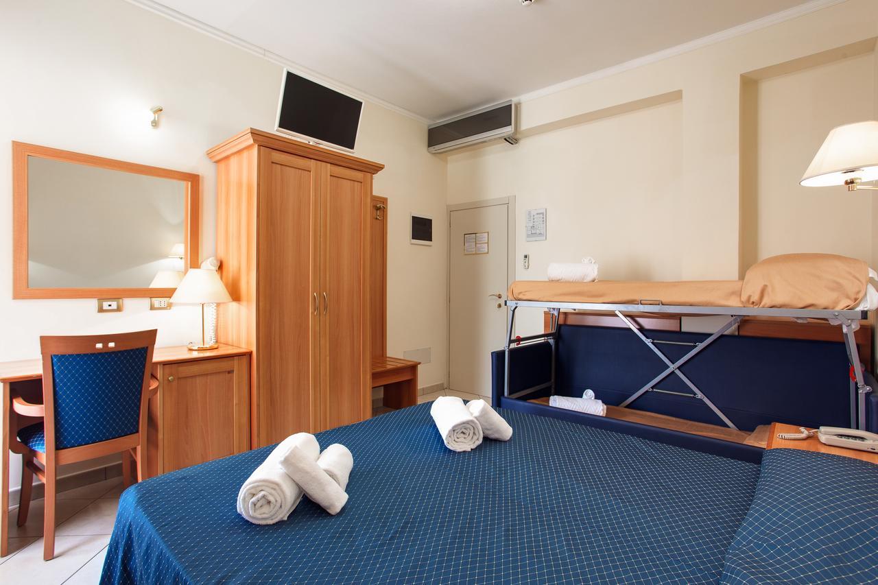 Hotel De La Ville Cesenatico Luaran gambar