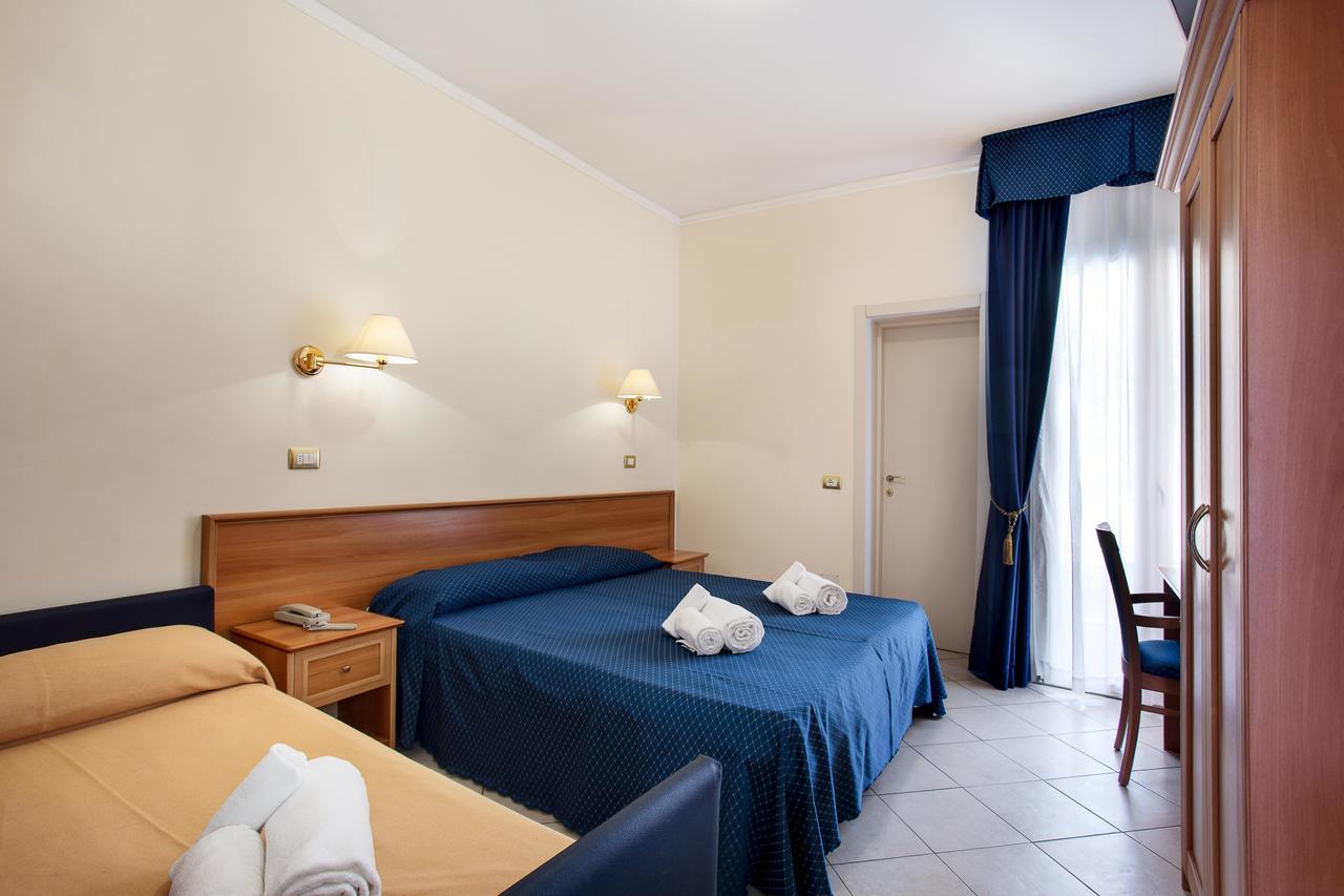 Hotel De La Ville Cesenatico Luaran gambar